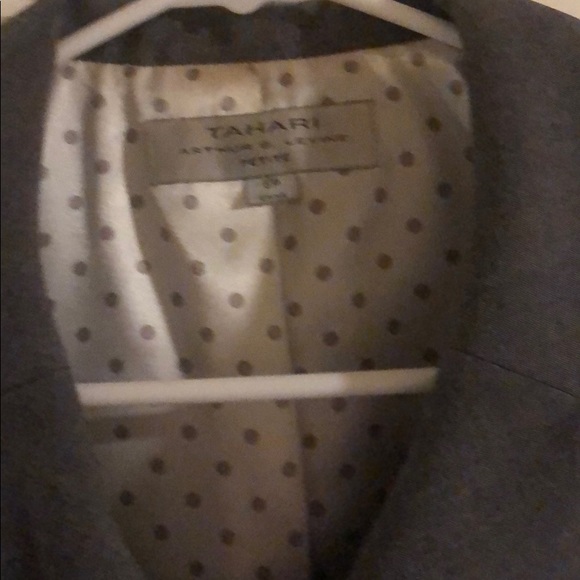 Suit - Picture 3 of 4